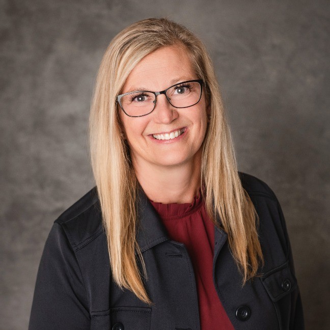 Picture of Lynn O'Brien smiling