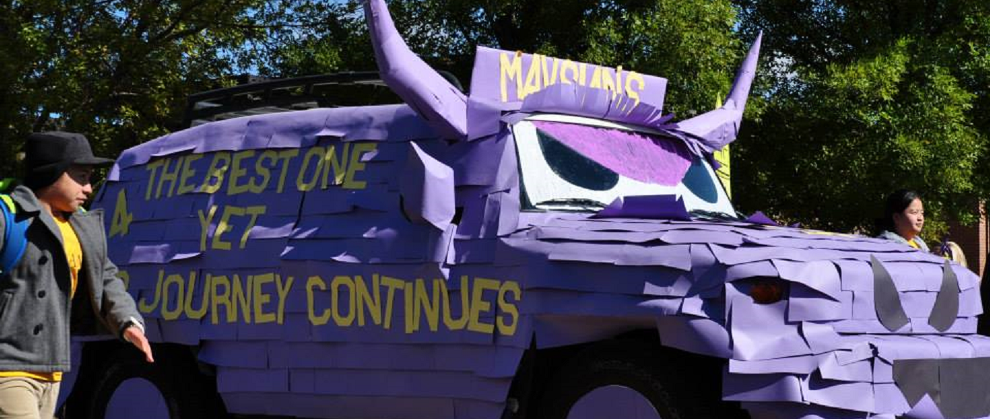 Picture of Parade Maverick SUV