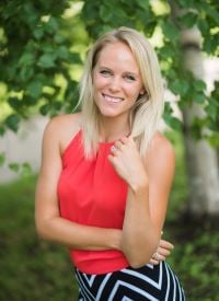 Photo of Lindsay Murn Smiling