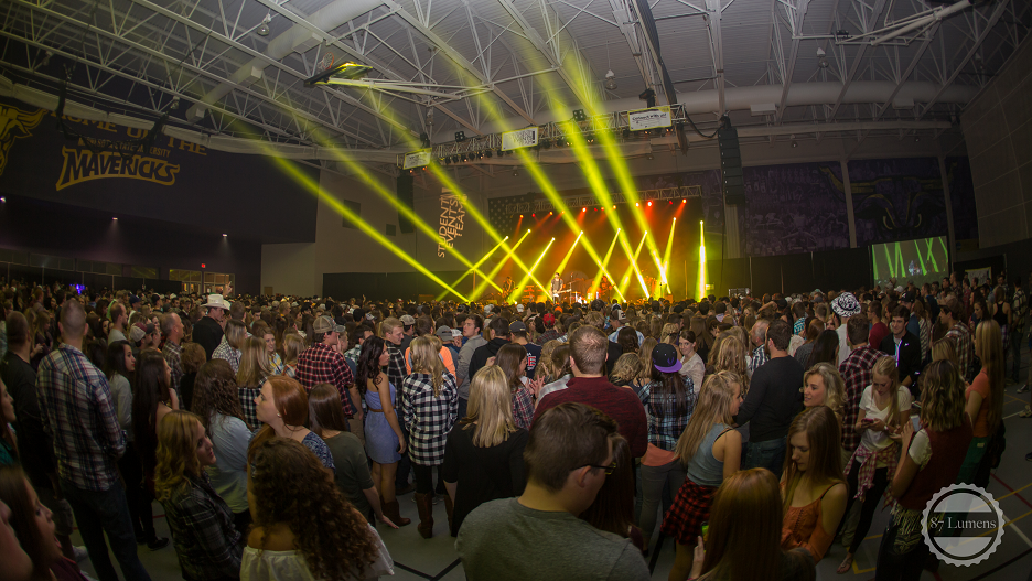Picture of a University Concert in the Bresnan Arena