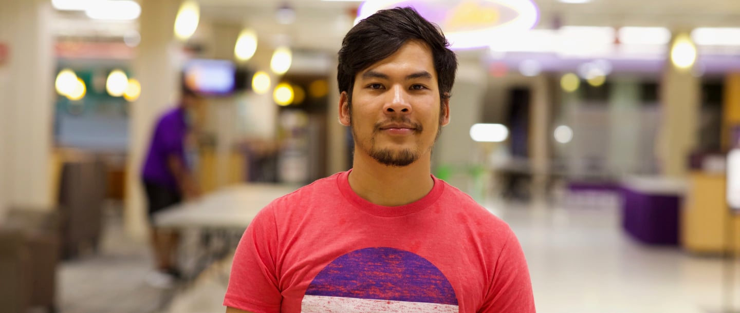 Student on MavAve in CSU